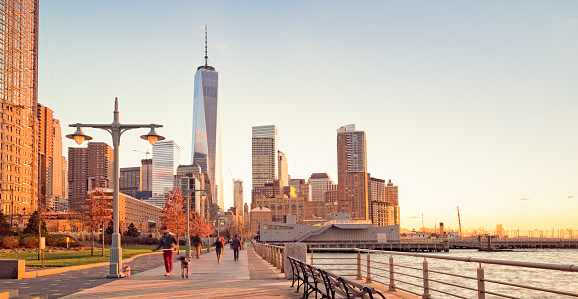 Banks of Hudson River and Freedom Tower