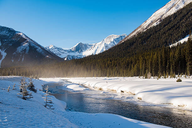 istock Winter in the mountains 547511550