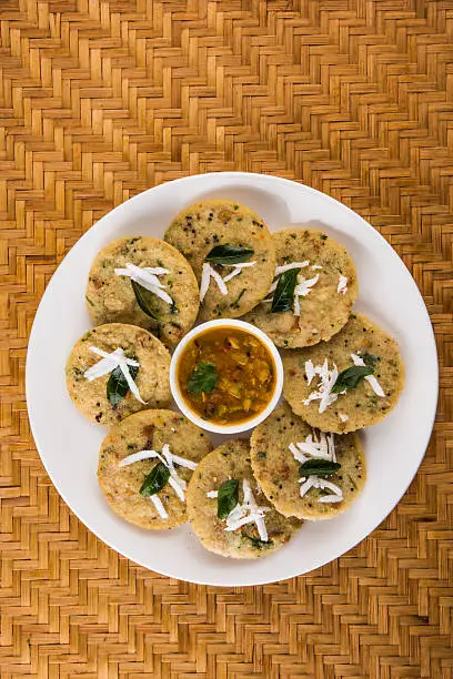 Photo of cooked semolina cakes known as rava idli or idly