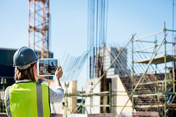 cantiere di supervisione - architecture bright vibrant color brilliant foto e immagini stock