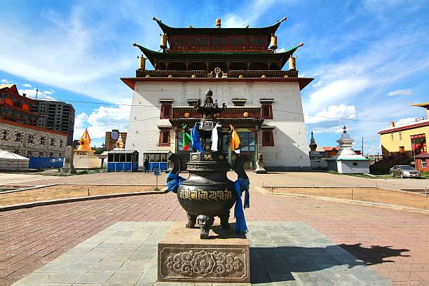 istock The Gandantegchinlen Monastery at Ulaanbaatar, Mongolia 564564520