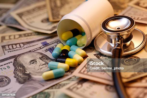 High Cost Of Healthcare Stock Photo - Download Image Now - Pill, Capsule - Medicine, Stethoscope