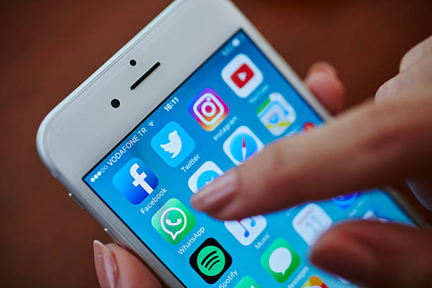 ソーシャルメディア用のアイコン - twitter iphone apple computers application software ストックフォ�トと画像