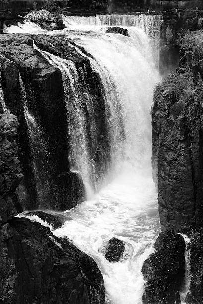 istock Waterfalls at Paterson Great Falls National Historic Park 576548154