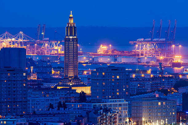 Le Havre Port Banque d'images et photos libres de droit - iStock