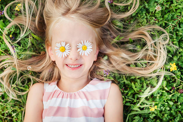 istock Little girl 576559394
