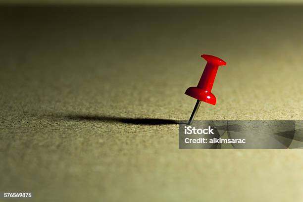 Red Pin On Corkboard Stock Photo - Download Image Now - Chalkboard - Visual Aid, Thumbtack, Adhesive Note