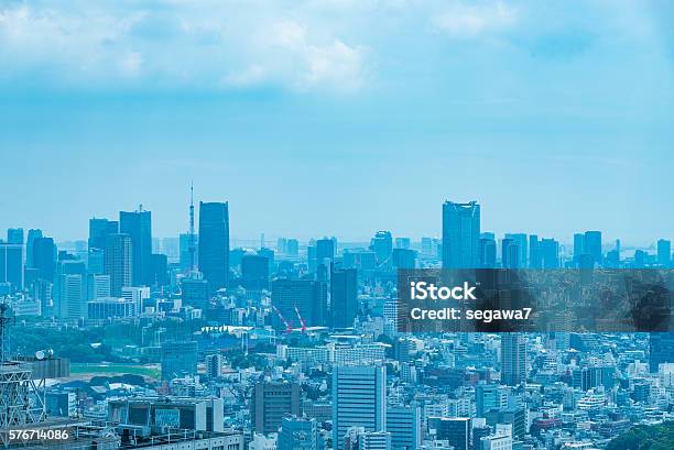 Photo libre de droit de Architecture Bâtiments Paysage Urbain Dans Lhorizon De Tokyo Au Japon banque d'images et plus d'images libres de droit de Horizon urbain