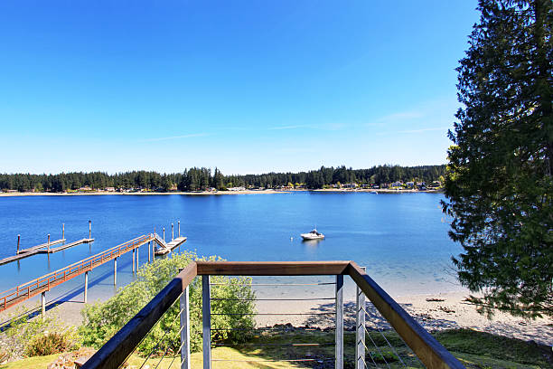 istock Small deck of luxurious home with an amazing view 576730374