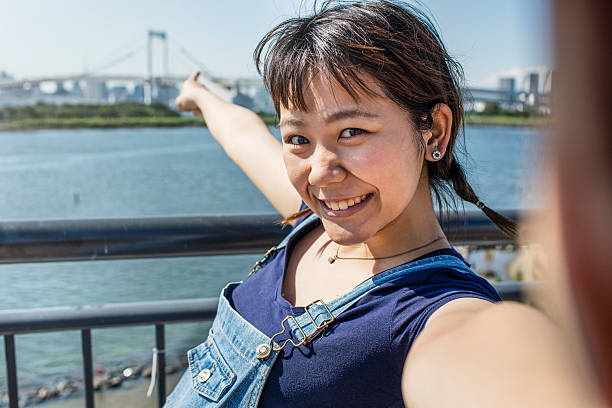 istock Selfie in front of Rainbow Bridge 576737406