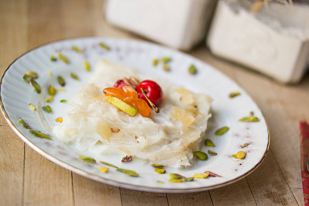 istock Gullac / Turkish Traditional Ramadan Dessert 576755766