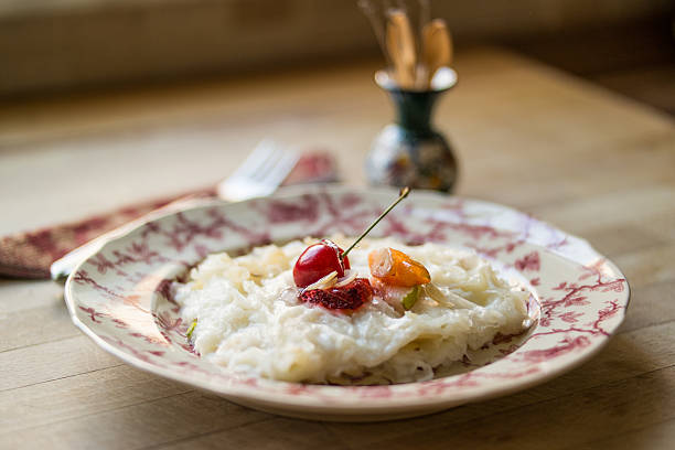 istock Gullac / Turkish Traditional Ramadan Dessert 576891476
