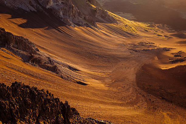 할레아칼라 국립공원, 마우이의 화산 경관에 대한 세부 사항 - haleakala national park haleakala crater sunrise mountain 뉴스 사진 이미지