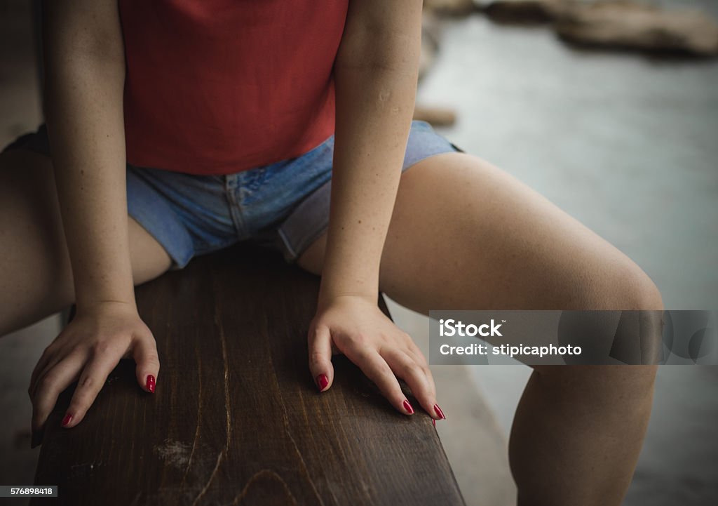 Mulheres nas pernas - Foto de stock de Adolescente royalty-free