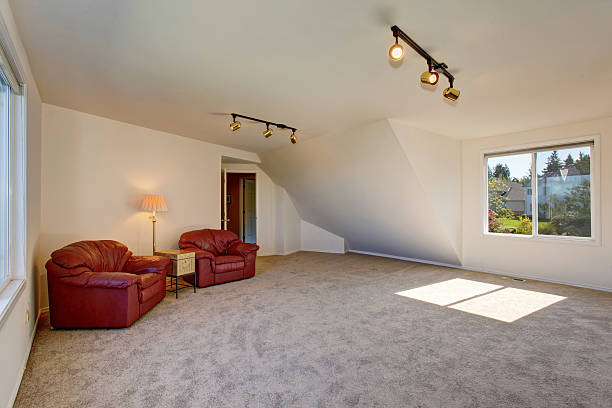 istock Bright spacious sitting area upstairs with vaulted ceiling. 576915970
