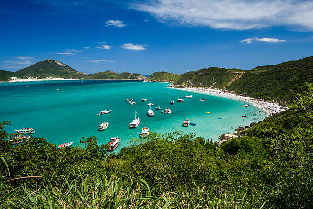 Pontal de Atalaia, Arraial do Cabo, Rio de Janeiro, Brazil Beaches of Pontal do Atalaia in Arraial do Cabo, Rio de Janeiro, Brazil arraial do cabo stock pictures, royalty-free photos & images