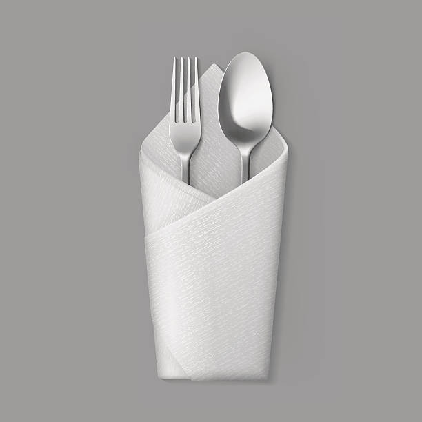 ilustraciones, imágenes clip art, dibujos animados e iconos de stock de servilleta de sobre doblado blanco vector con tenedor y cuchara de plata - spoon napkin silverware white