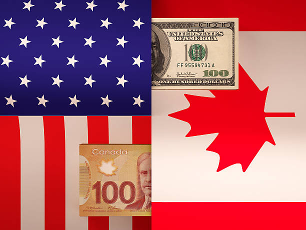 денежный перевод между сша и канадой - canada investment dollar canadian flag стоковые фото и изображения