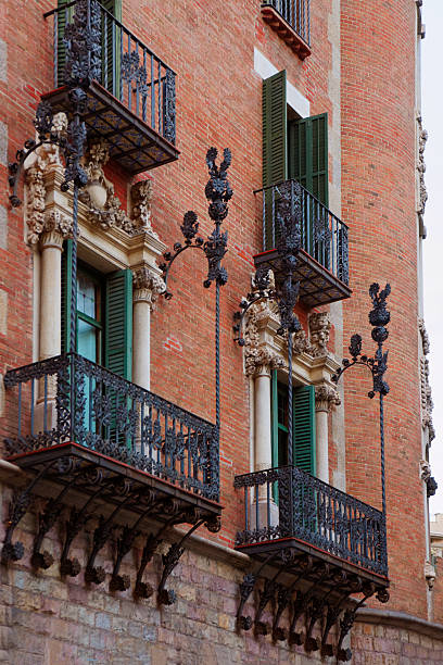 balconi di casa terrades in avinguda diagonal di barcellona - cadafalch foto e immagini stock