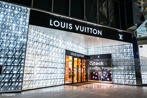 Louis Vuitton Store In Shanghai Stock Photo - Download Image Now - Louis  Vuitton - Designer Label, Boutique, Facade - iStock