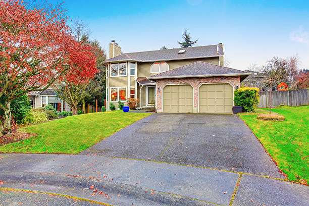 istock Classic American two story house with brick trim 577932566