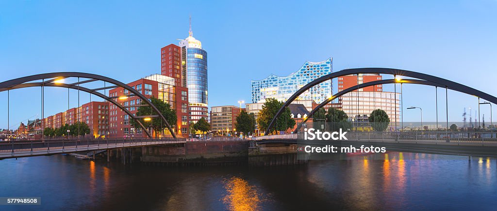 Moderne HafenCity im Hamburger Hafen - Lizenzfrei Elbphilharmonie Stock-Foto