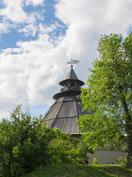 istock Old tower on sky background in the ancient russian city 577951650