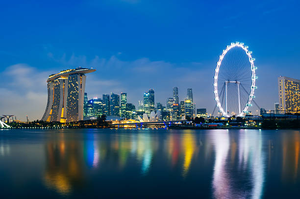 シンガポールスカイライン。 - marina bay sands hotel architecture asia travel destinations ストックフォトと画像