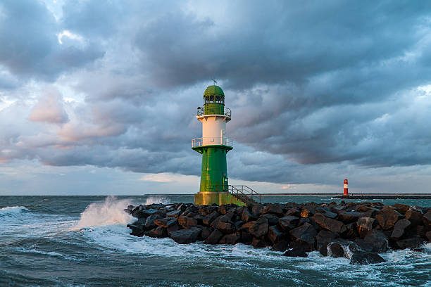 istock Mole in Warnemuende (Germany) on the Baltic Sea coast 578115552