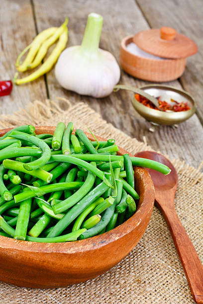 istock Green Beans in Wooden Bowl 578290994