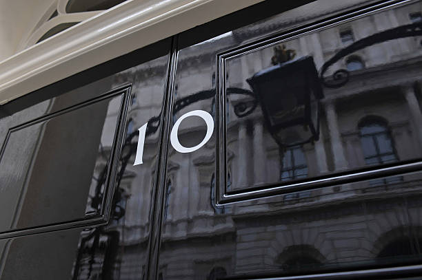 10 downing street - inner london imagens e fotografias de stock