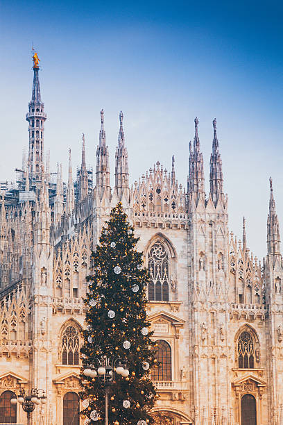 istock Dome of Milan and Christmas Tree 578562580