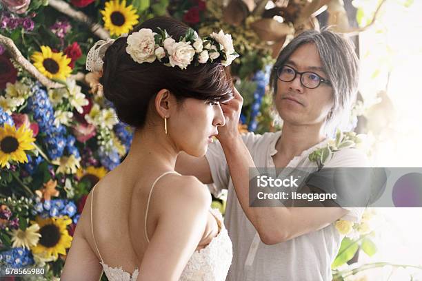 Florist Artist With Bride Stock Photo - Download Image Now - Florist, Wedding, Arranging