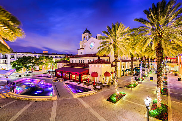 West Palm Beach, Florida West Palm Beach, Florida, USA cityscape and plaza. west palm beach stock pictures, royalty-free photos & images