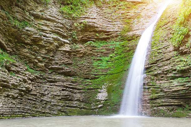 водопад - waterfall river stream mountain стоковые фото и изображения