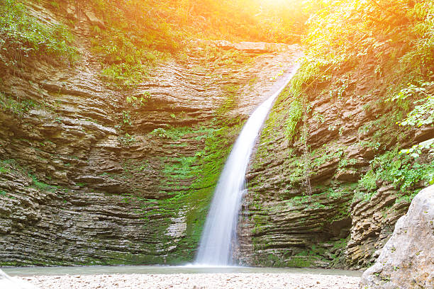 водопад - waterfall river stream mountain стоковые фото и изображения