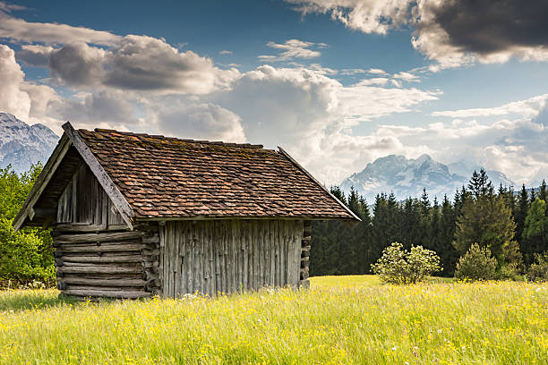 istock Alpine barn in the Karwendel Mountain range 578809402