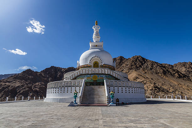 istock Shanti stupa in Leh with blue sky 578815718