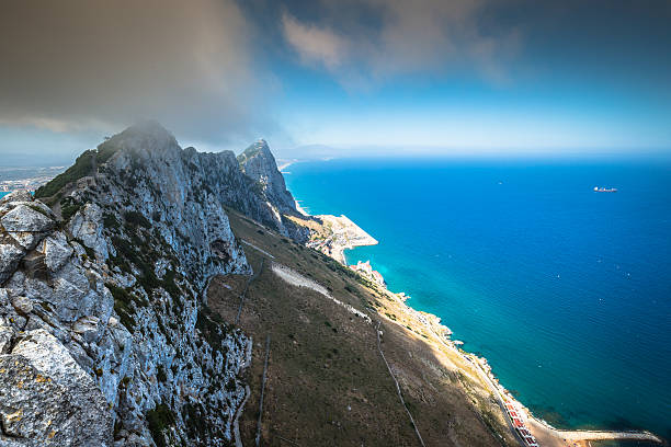 vista di gibilterra rock da upper rock - rock of gibraltar foto e immagini stock