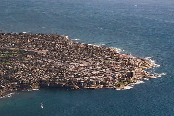 villaggio e baia di la jolla - la jolla cove foto e immagini stock