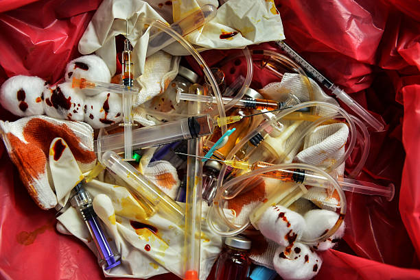 istock Infectious waste must be disposed of in the trash bag 579154250