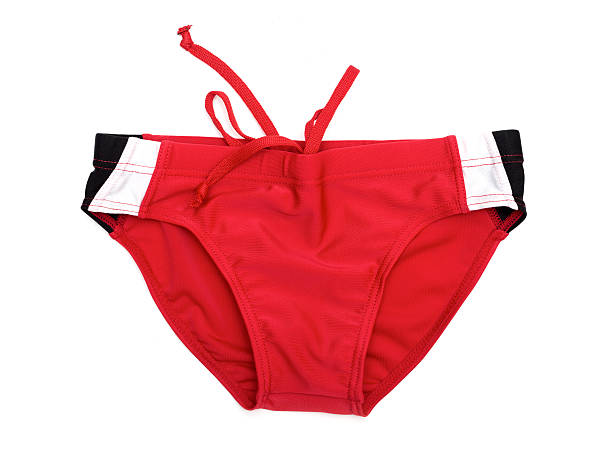 czerwone kąpielówki odizolowane na białym tle - swimming trunks bikini swimwear red zdjęcia i obrazy z banku zdjęć
