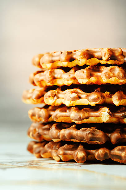 caseiras waffles grande plano vista - close up cookie gourmet food imagens e fotografias de stock