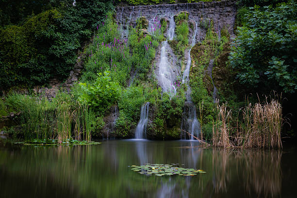 Waterfall in Margaret Island Waterfall in Margaret Island margitsziget stock pictures, royalty-free photos & images