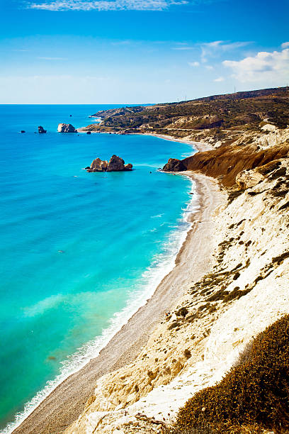 playa de afrodita en paphos, chipre - paphos fotografías e imágenes de stock