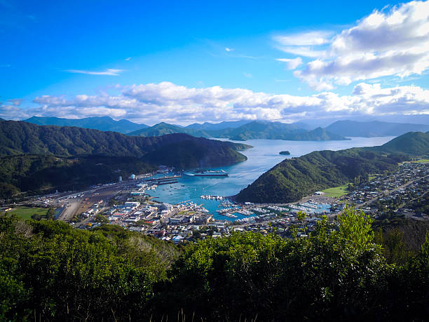 ピクトン、ニュージーランドのパノラマビュー - marlborough region zealand new landscape ストックフォトと画像