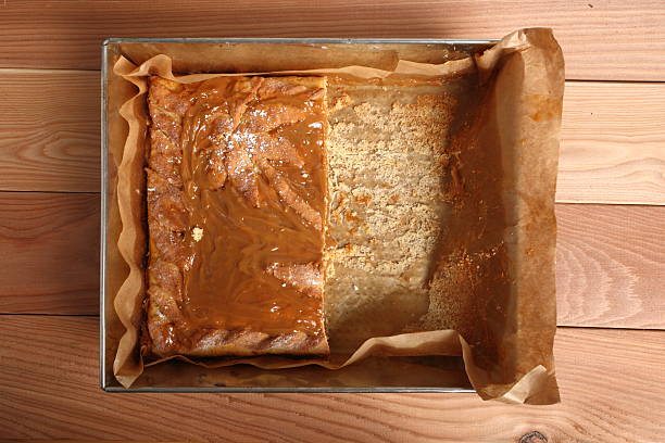 istock Shortcrust pastry cake covered with fudge caramel cream 579447484