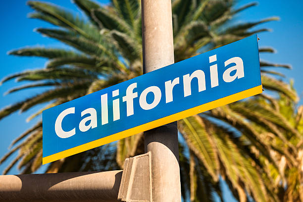 istock California street sign 579734132