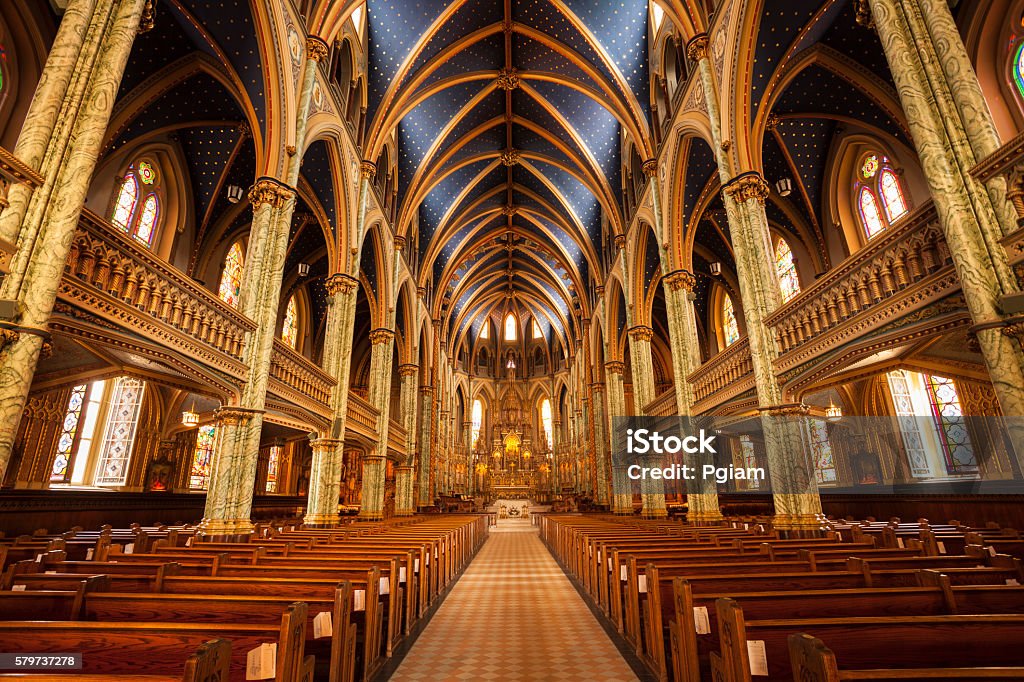 Catedral de Notre Dame de Ottawa - Foto de stock de Interior royalty-free