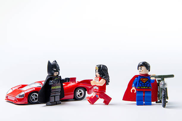 lego minifigure batman and superman. - superman imagens e fotografias de stock